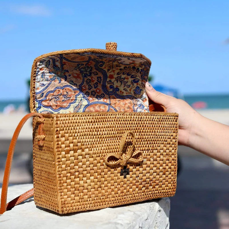 Handcrafted Ata Grass And Leather Rattan Crossbody Messenger Bag